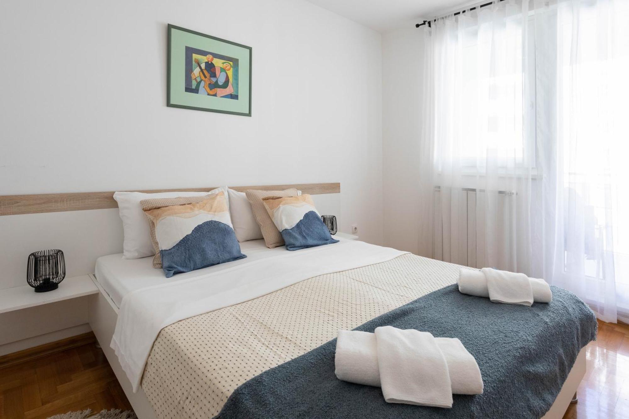 Sunny 1Bdr With Balcony & Parking Apartment Zagreb Exterior photo