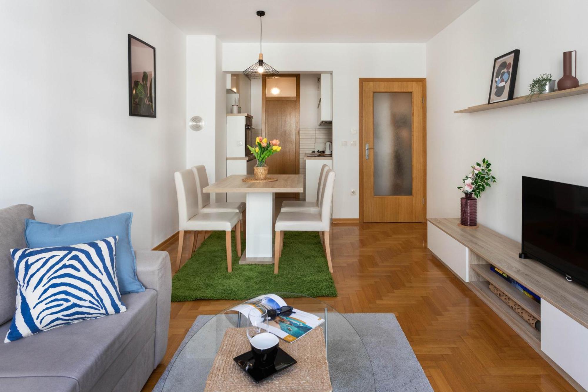 Sunny 1Bdr With Balcony & Parking Apartment Zagreb Exterior photo