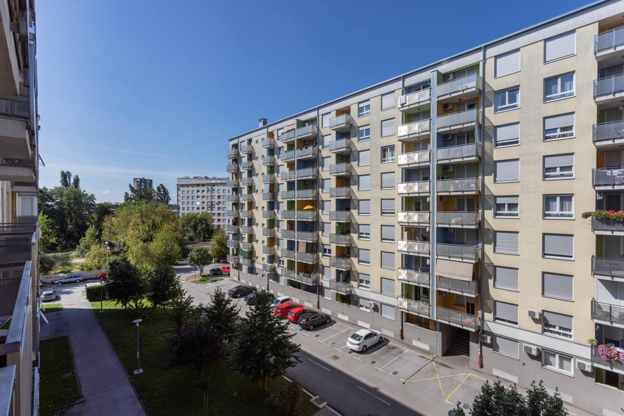 Sunny 1Bdr With Balcony & Parking Apartment Zagreb Exterior photo